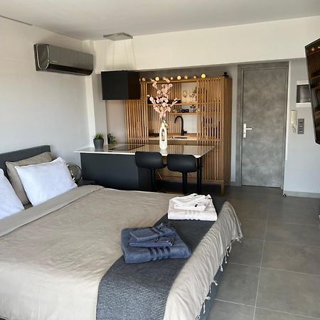 Loft Spa Greece - Enjoy Our Jacuzzi Kalamata Esterno foto